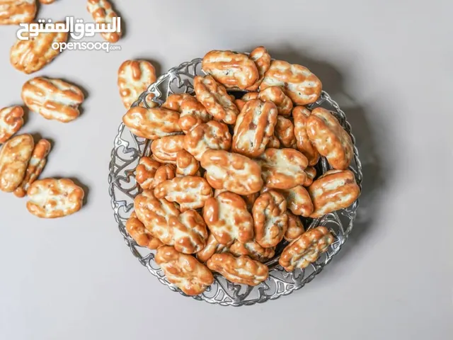 جوز البيكان المغطى بالكراميل