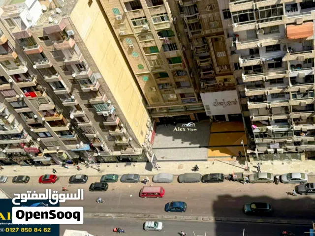 للبيع شقه في ميامي بحري المربع الذهبي بفيو مفتوح علي جمال عبد الناصر
