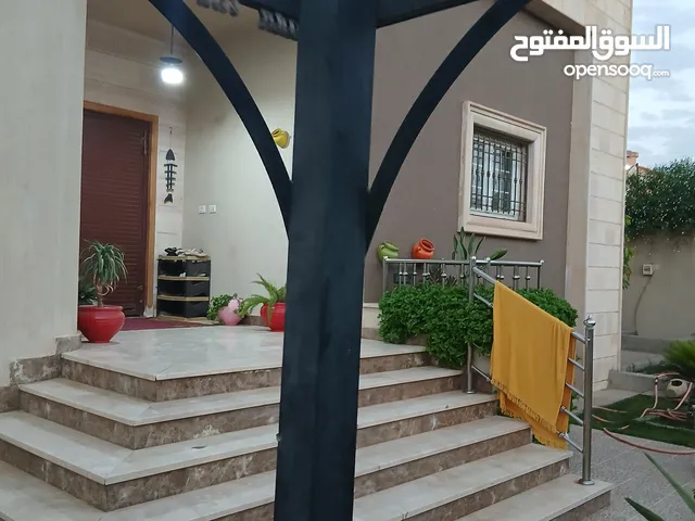 مضلة للبيع