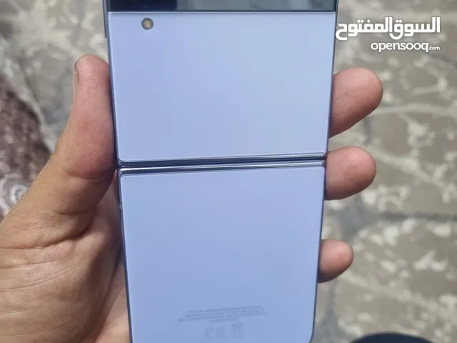 بحاله الوكاله samsung z flip 4 5g