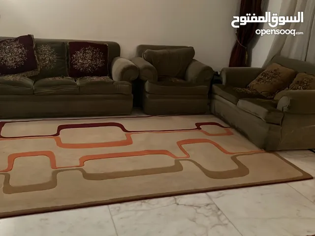 شقه غرفتين و صاله 2 حمام  مطبخ واسع  ترأس كبير  يطل علي حمام سباحه  داخل كمبوند دريم لاند