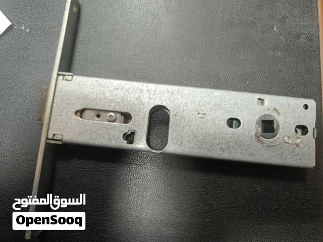 قفل باب الومنيوم