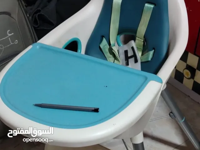 بعض مستلزمات الطعام