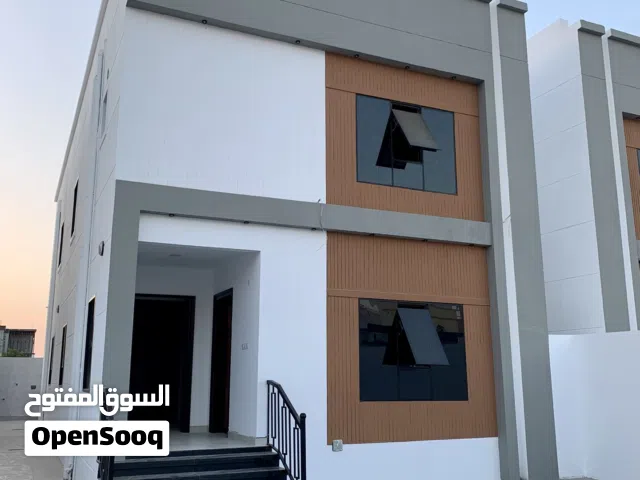 290 m2 5 Bedrooms Villa for Sale in Muscat Al Maabilah