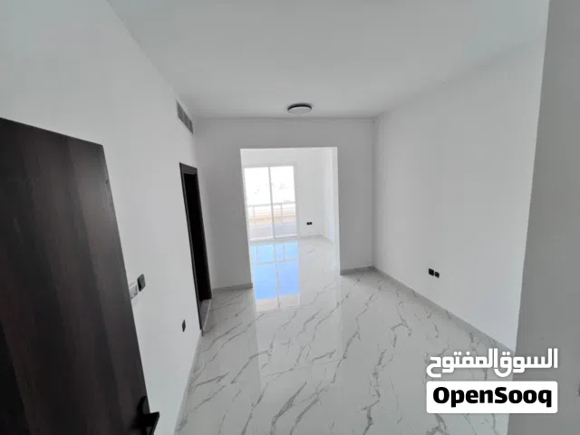 استوديو جديد أول ساكن للإيجار السنوي في المويهات 1 – عجمان