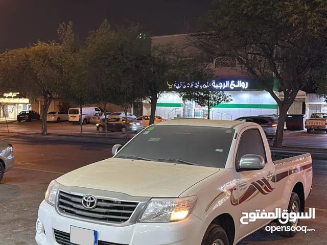 تويوتا هايلوكس 2013