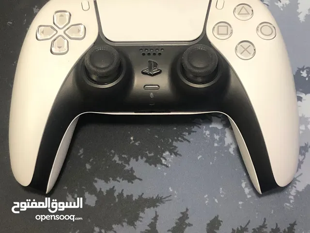 يد سوني 5 جديد ما مستعمله إلا بالشي البسيط