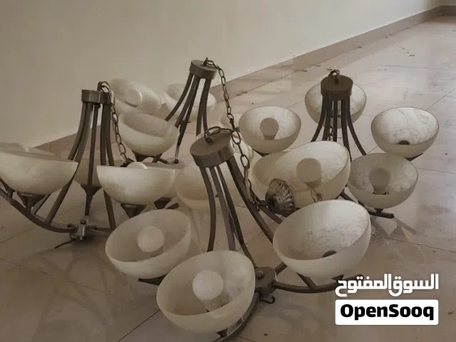 ثريات شبه جديده