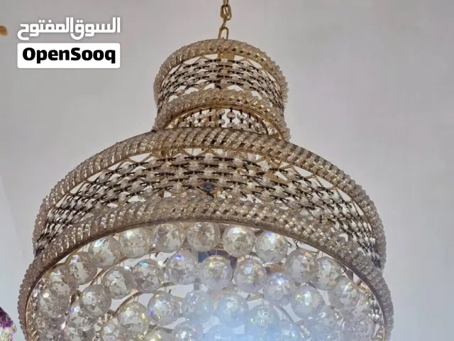 ثريات للبيع