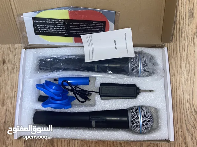 Wireless microphone  مايكرفون بدون وصله