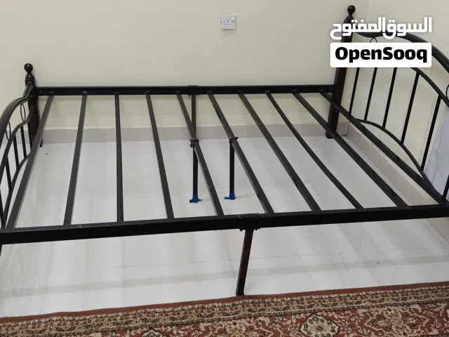 سرير حديد للبيع