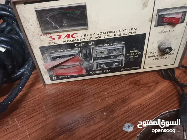 stablizer جهاز المحافظة على التيار الكهربائي من الضعف وسلامة الأجهزة الكهربائية في حالة انخفاض او ار