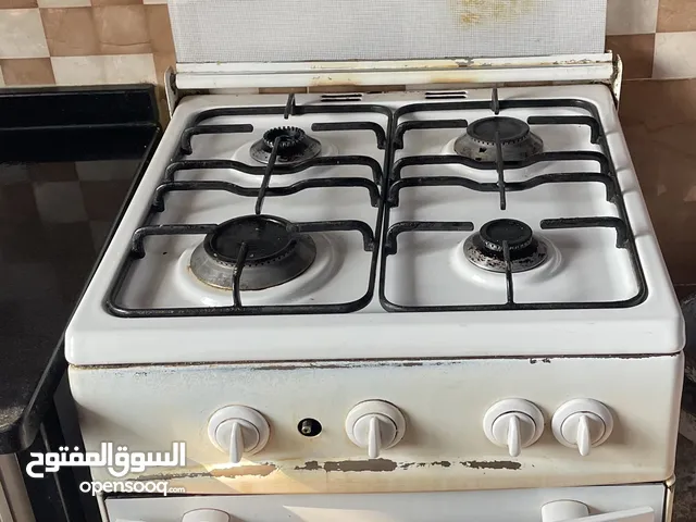 غاز مع فرن (بوتجاز) للبيع