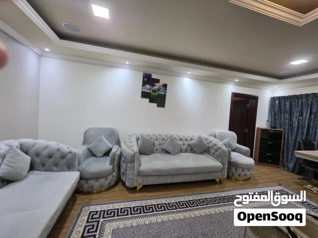 طقم كنب مريح وقابل لازالة القماش وغسله