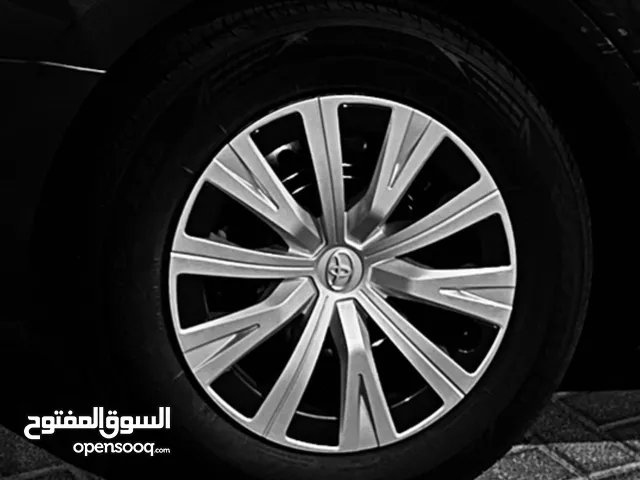 Toyota Camry 2018-2024 wheelcaps with rim and tyre
