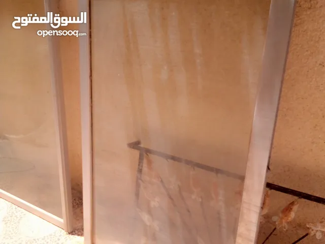 شباك متر ونص ب متر ونص بدون حلق مع حماية 50دينار