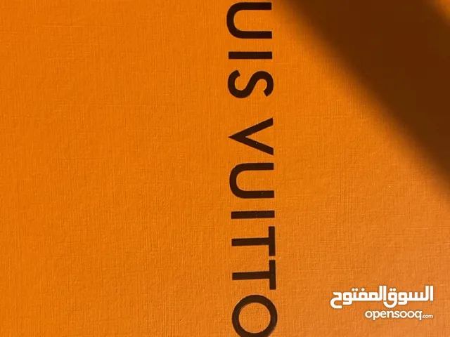 BRAND NEW LOUIS VUITTON SHOES - 42 SIZE