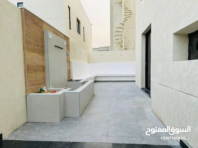 3800 ft More than 6 bedrooms Villa for Sale in Ajman Al-Zahya