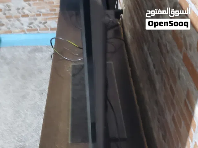 شاشة هيتاشي 46  بوصه مش سمارت للبيع