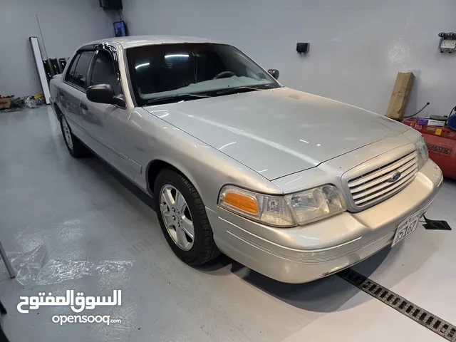 Used Ford Crown Victoria in Northern Governorate