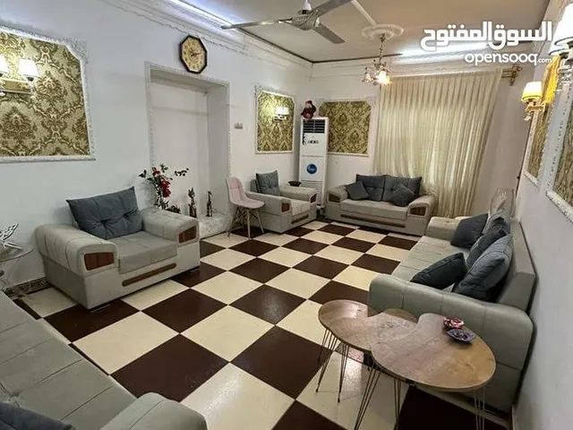 224 m2 3 Bedrooms Townhouse for Sale in Basra Juninah