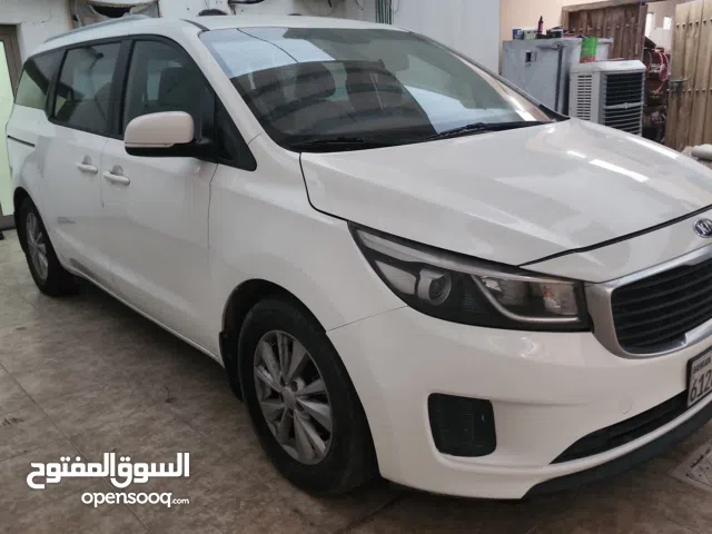 Used Kia Carnival in Southern Governorate
