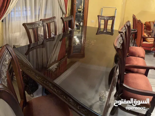 طاولة سفرة 8 كراسي مستعمل بحال الجديد