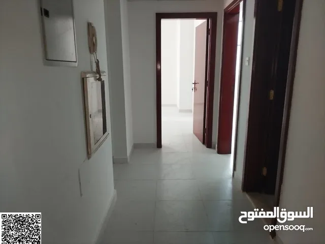شقة للإيجار – غرفتين نوم وحمامين في برج فالكون A3 – عجمان