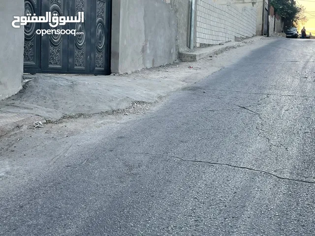 أرض سكنية للبيع – واجهة كبيرة (32.5م) وموقع استراتيجي في جبل الأميرة رحمة – مساحة 538م2