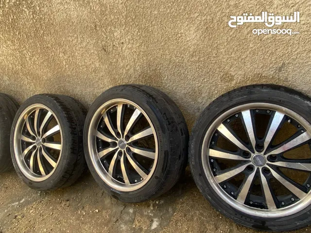 جنط 17 خمس براغي للبيع