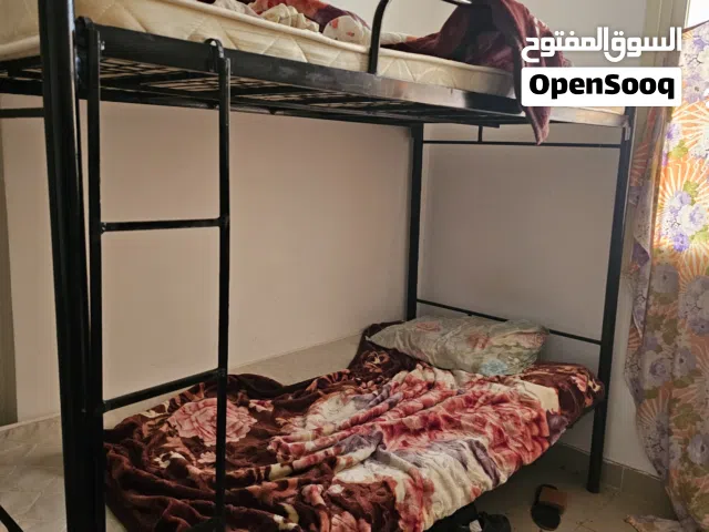 اثاث وخزائن وأجهزة كهربائية للبيع