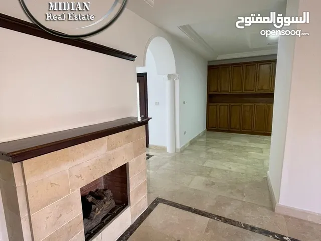 370m2 4 Bedrooms Apartments for Sale in Amman Dabouq