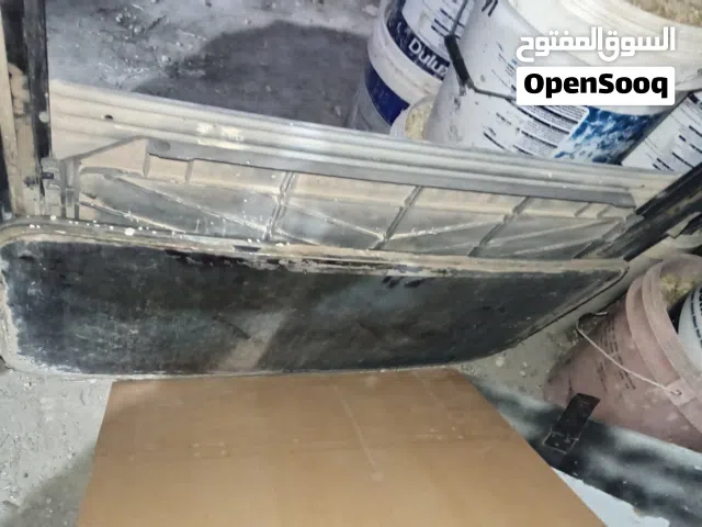 سقف سيارة بي ام بحالة جيدة جدا للبيع