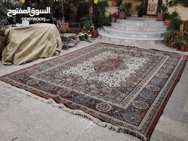 سجادة عجمي بحال الوكالة وبسعر حرق