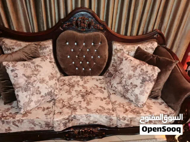 انتريه عموله خشب زان مستعمل معاه سجاده تركي مقاس 2x3  وستاره كبيره وستاره داخليه ورخامه الطربيزه