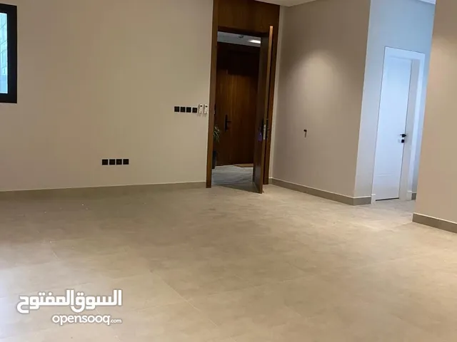 300 m2 4 Bedrooms Apartments for Rent in Al Riyadh Al Arid