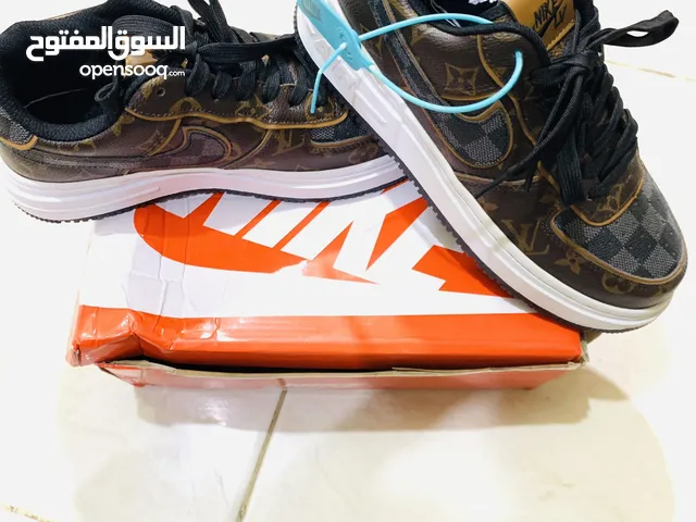 42 Sport Shoes in Sana'a