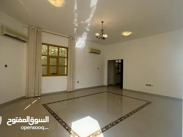 300 m2 4 Bedrooms Apartments for Rent in Al Ain Zakher