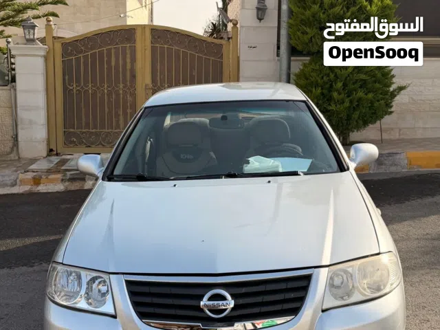 2011 نيسان صني Standard