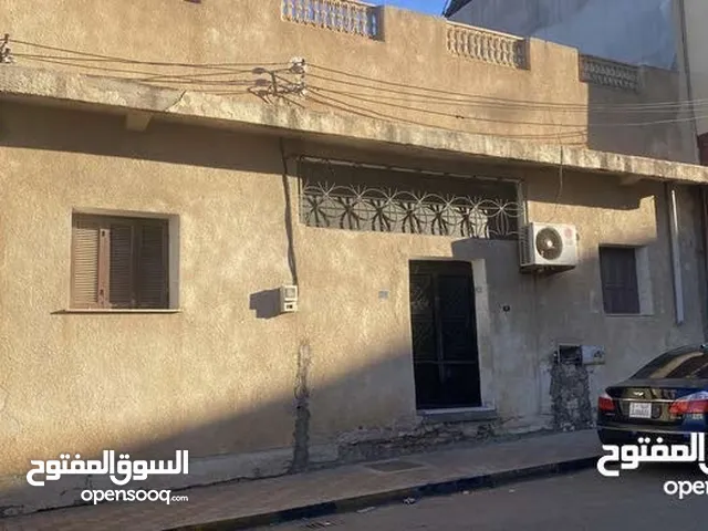 250 m2 3 Bedrooms Townhouse for Rent in Tripoli Abu Saleem