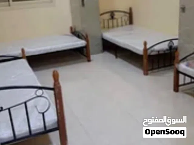 سكن مشترك شاب عربي