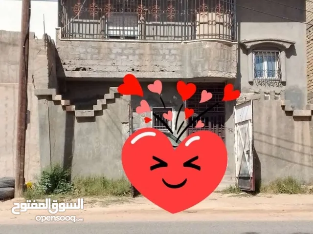 منزل .دورين للبيع مشاء الله يوجد مزاياا..هم البئر ...و شهادة عقارية ... .وهوا منزل على طريق معبد ...