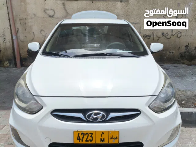 Hyundai Accent (generation RB) 2013 5seater  Excellent condition