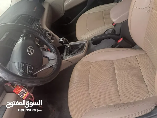 تاكسي ممتاز للبيع