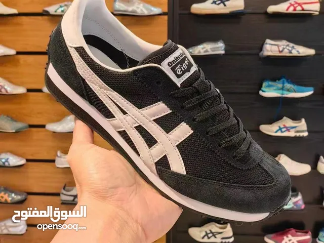 Black Comfort Shoes in Kuwait City