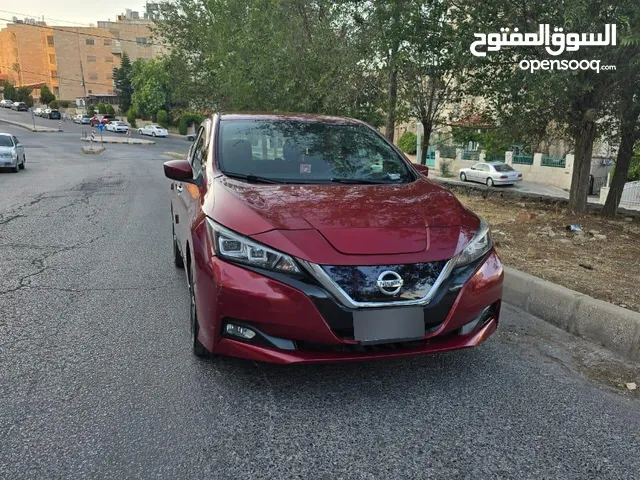 نيسان ليف 2018