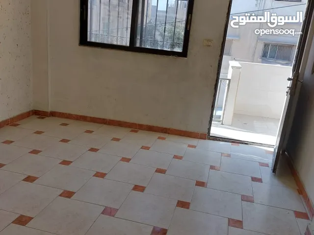 200 m2 3 Bedrooms Apartments for Rent in Zarqa Russayfah