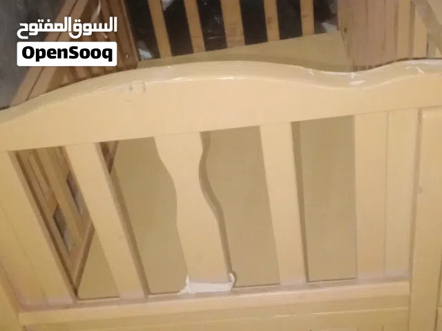 سرير او جرباية طفل