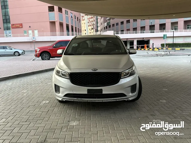 KIA SEDONA LX 2016 for sale in Dubai