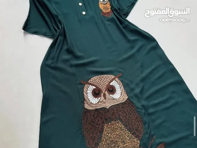 كوني دومآ متألقة   أجمل الموديلات لصيف 2025 كررنا الموديل بكميات   توفرت دشداشة مصممة